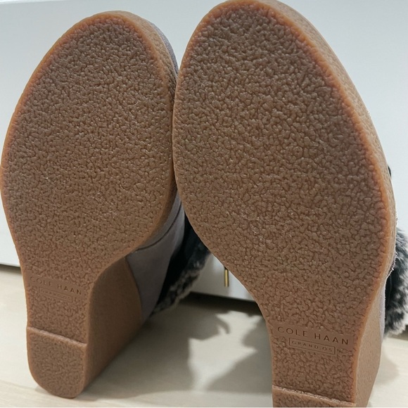 EUC Cole Haan Coralie Waterproof Wedge Bootie. Grey. Faux Fur. Size 6 / 6B - Picture 8 of 15